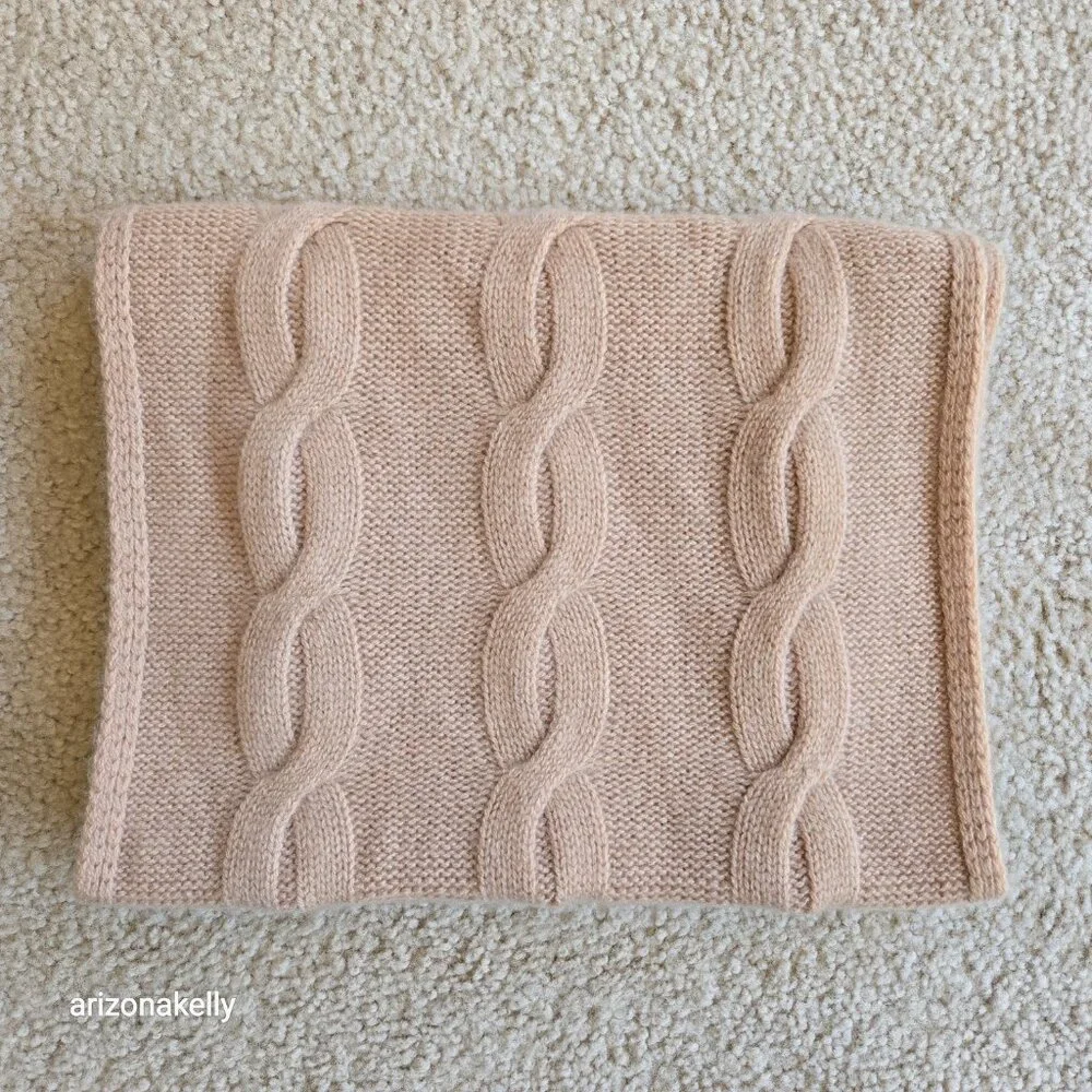 NWOT Cashmere Cable Knit Infinity Scarf